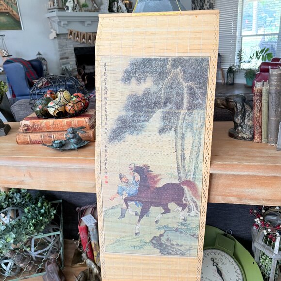 Large vintage Asian woven bamboo scroll with a horse - Picture 9 of 12